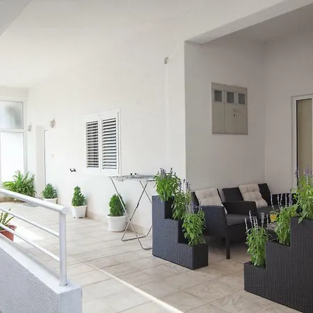 Appartement R *