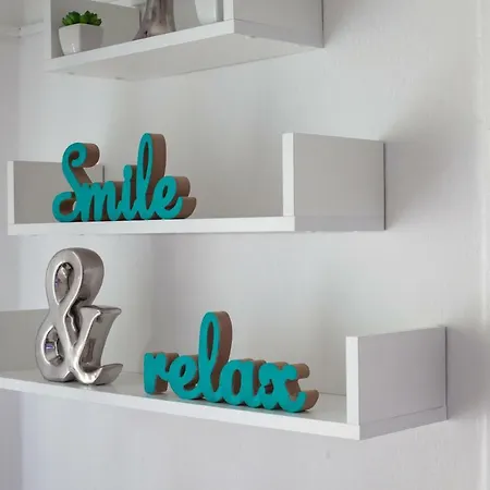 Apartment R *
